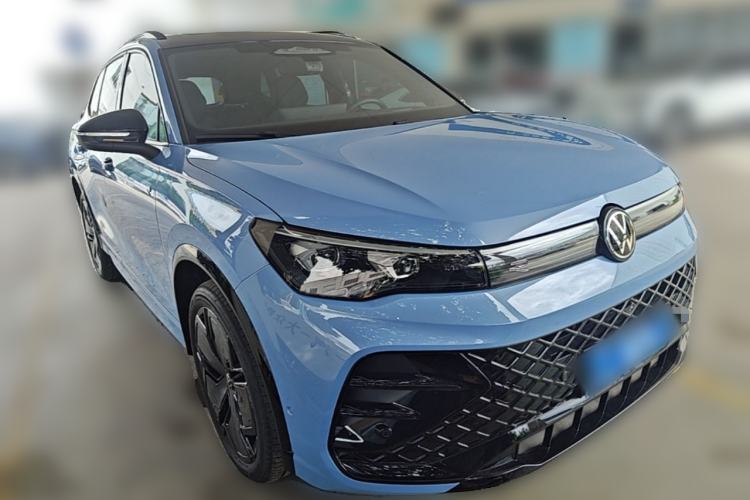 Used Volkswagen Tiguan L 2024 PRO 380TSI Four-Wheel Drive R-Line Prestige Edition Front Right 45 Deg