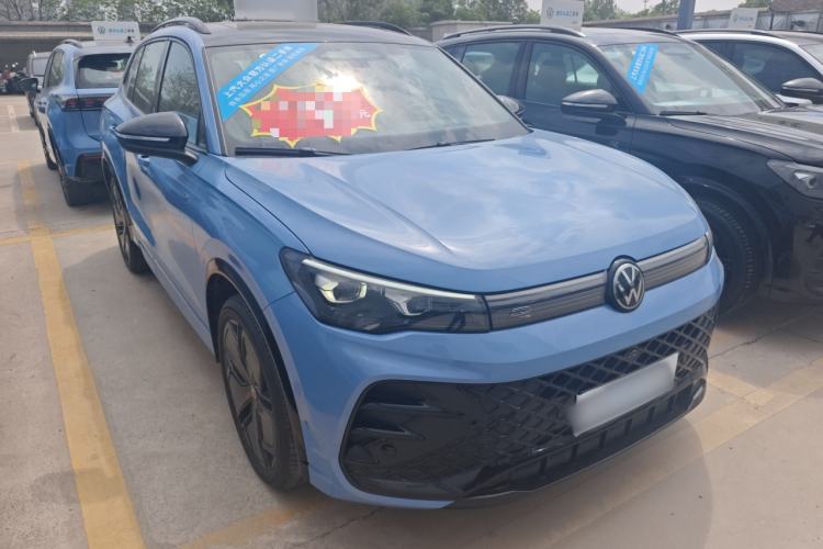 Used Volkswagen Tiguan L 2024 PRO 380TSI Four-Wheel Drive R-Line Prestige Edition Front Right 45 Deg