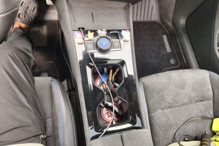 Used Volkswagen Tiguan L 2024 PRO 380TSI Four-Wheel Drive R-Line Prestige Edition Gear Lever