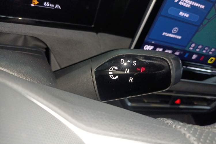 Used Volkswagen Tiguan L 2024 PRO 380TSI Four-Wheel Drive R-Line Prestige Edition Gear Lever