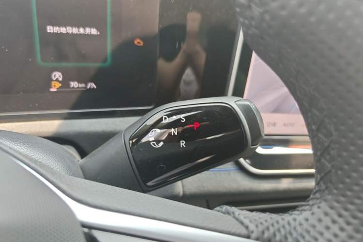 Used Volkswagen Tiguan L 2024 PRO 380TSI Four-Wheel Drive R-Line Prestige Edition Gear Lever
