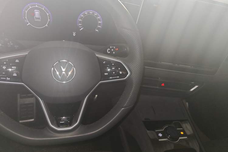 Used Volkswagen Tiguan L 2024 PRO 380TSI Four-Wheel Drive R-Line Prestige Edition Gear Lever