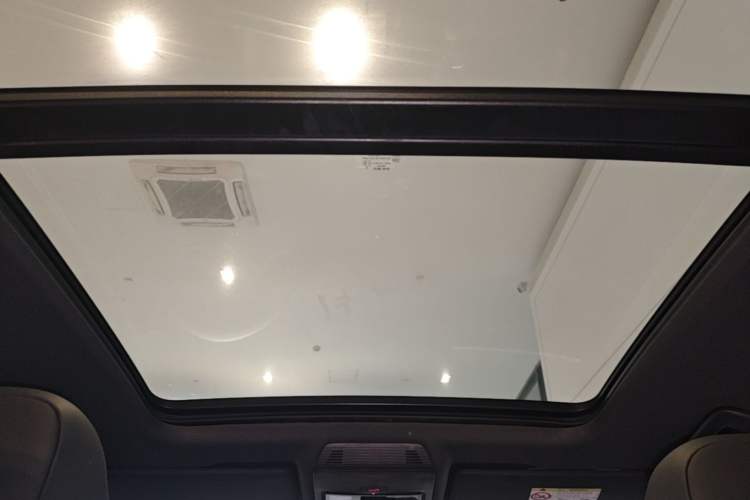 Used Volkswagen Tiguan L 2024 PRO 380TSI Four-Wheel Drive R-Line Prestige Edition Headliner