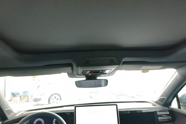 Used Volkswagen Tiguan L 2024 PRO 380TSI Four-Wheel Drive R-Line Prestige Edition Headliner