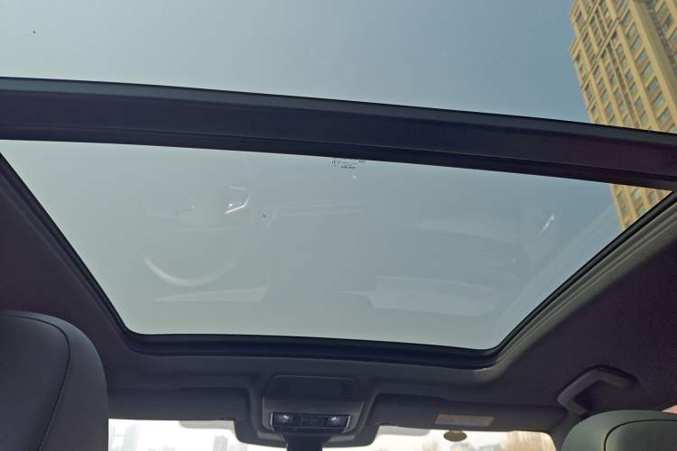 Used Volkswagen Tiguan L 2024 PRO 380TSI Four-Wheel Drive R-Line Prestige Edition Headliner