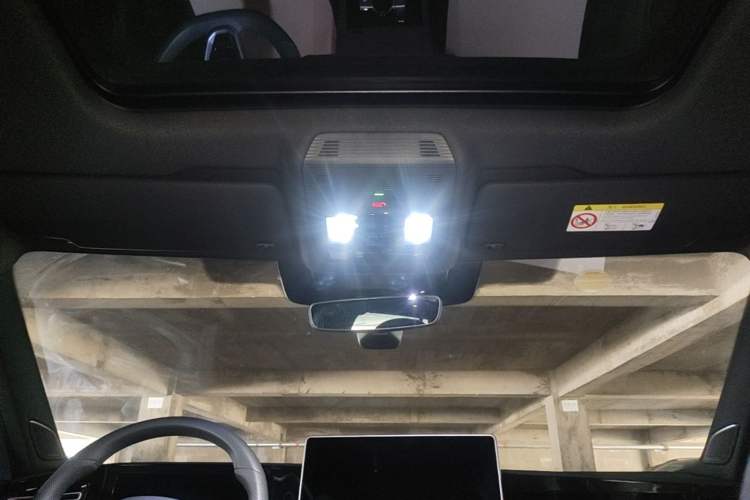 Used Volkswagen Tiguan L 2024 PRO 380TSI Four-Wheel Drive R-Line Prestige Edition Headliner