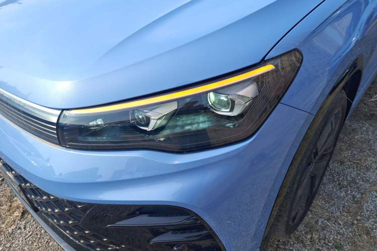 Used Volkswagen Tiguan L 2024 PRO 380TSI Four-Wheel Drive R-Line Prestige Edition Left Front Headlight