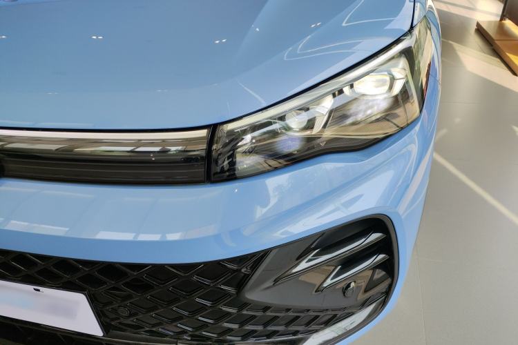 Used Volkswagen Tiguan L 2024 PRO 380TSI Four-Wheel Drive R-Line Prestige Edition Left Front Headlight