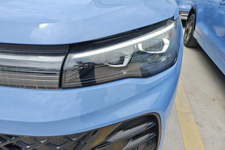 Used Volkswagen Tiguan L 2024 PRO 380TSI Four-Wheel Drive R-Line Prestige Edition Left Front Headlight