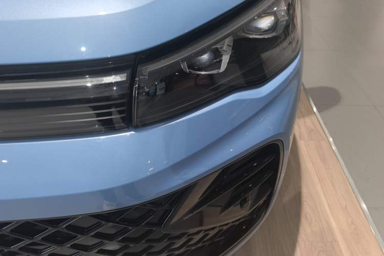 Used Volkswagen Tiguan L 2024 PRO 380TSI Four-Wheel Drive R-Line Prestige Edition Left Front Headlight
