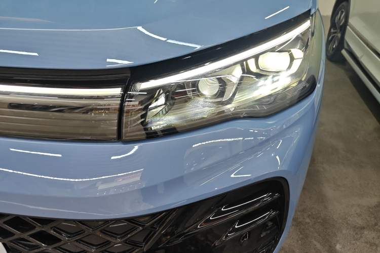 Used Volkswagen Tiguan L 2024 PRO 380TSI Four-Wheel Drive R-Line Prestige Edition Left Front Headlight