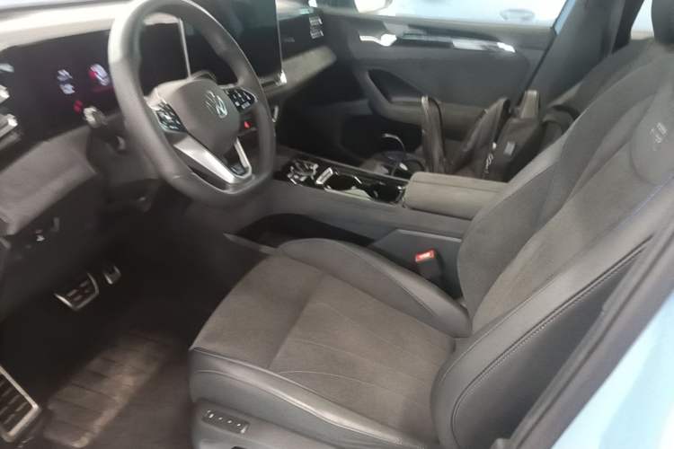 Used Volkswagen Tiguan L 2024 PRO 380TSI Four-Wheel Drive R-Line Prestige Edition Left Front Seat