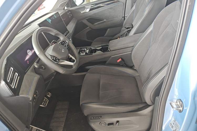 Used Volkswagen Tiguan L 2024 PRO 380TSI Four-Wheel Drive R-Line Prestige Edition Left Front Seat