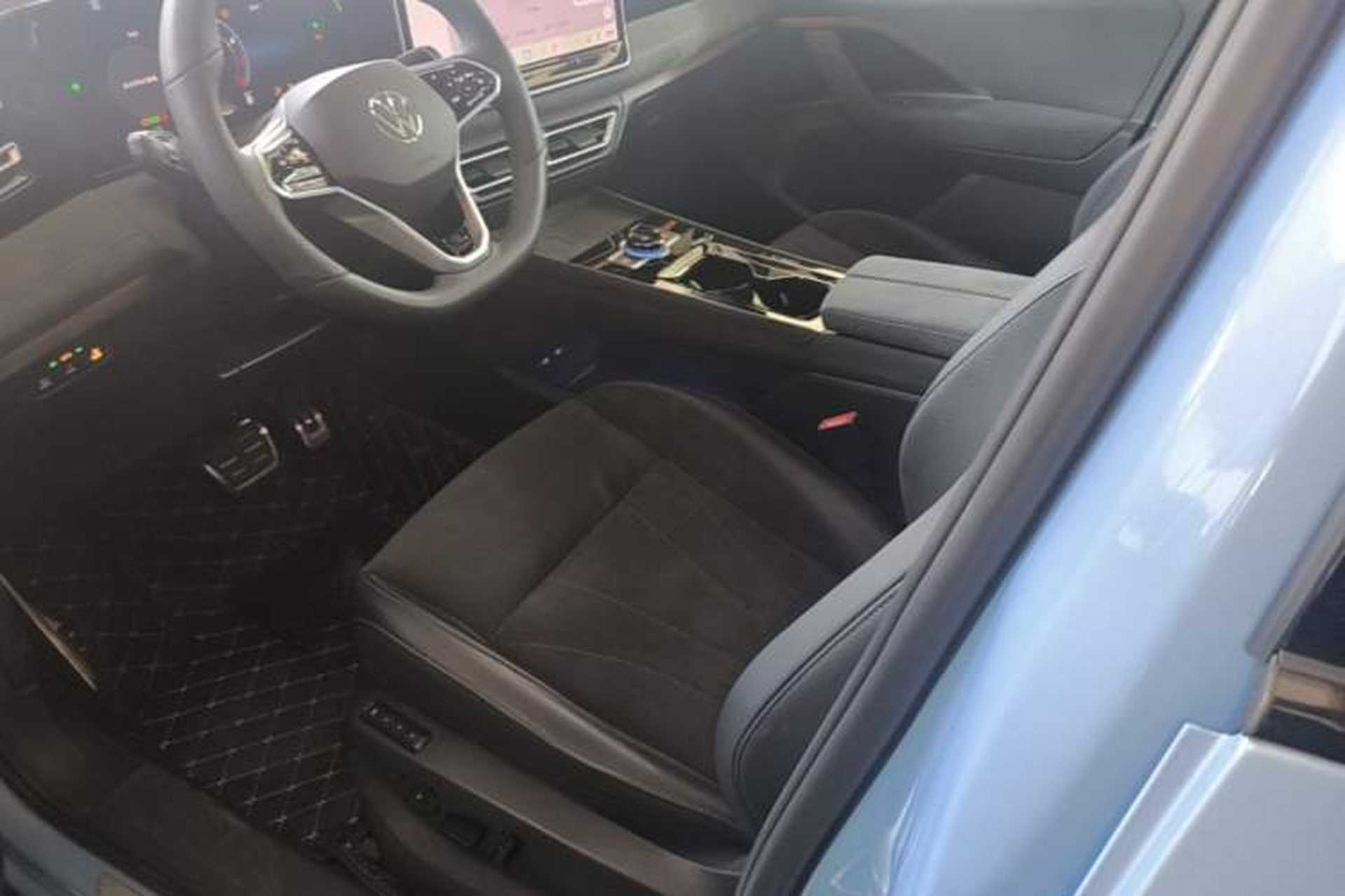 Used Volkswagen Tiguan L 2024 PRO 380TSI Four-Wheel Drive R-Line Prestige Edition Left Front Seat
