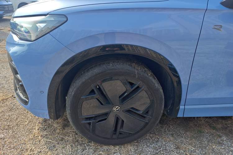 Used Volkswagen Tiguan L 2024 PRO 380TSI Four-Wheel Drive R-Line Prestige Edition Left Front Wheel Hub
