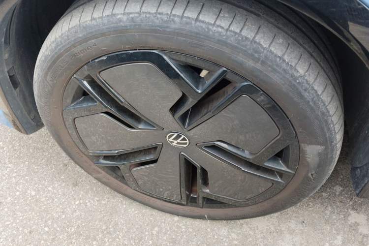 Used Volkswagen Tiguan L 2024 PRO 380TSI Four-Wheel Drive R-Line Prestige Edition Left Front Wheel Hub