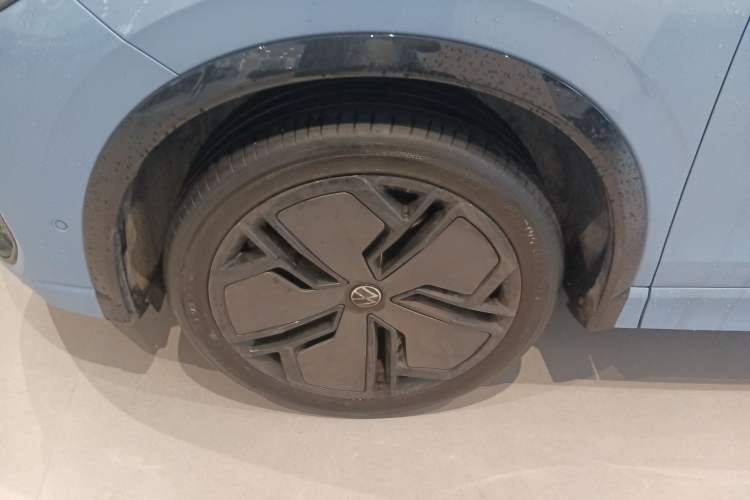 Used Volkswagen Tiguan L 2024 PRO 380TSI Four-Wheel Drive R-Line Smart Edition Left Front Wheel Hub