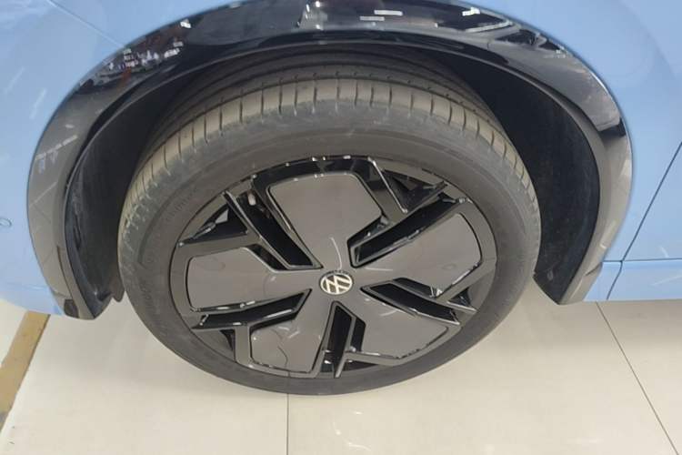 Used Volkswagen Tiguan L 2024 PRO 380TSI Four-Wheel Drive R-Line Prestige Edition Left Front Wheel Hub