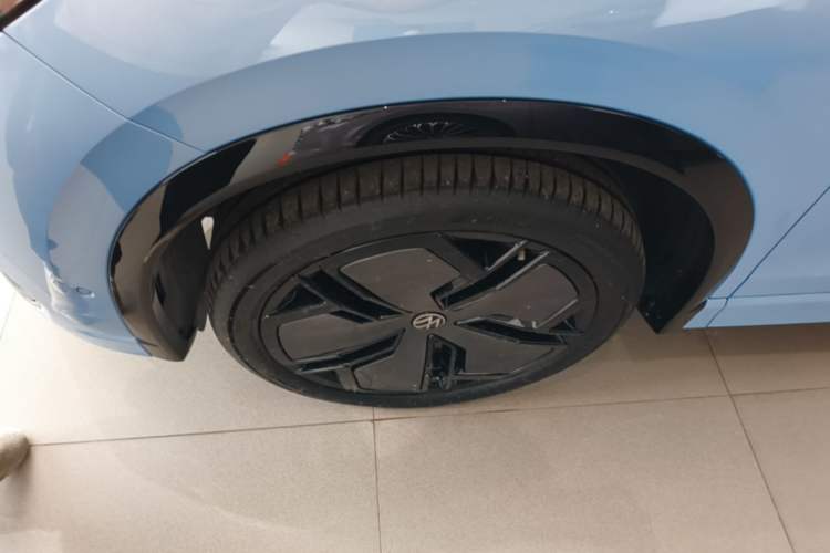 Used Volkswagen Tiguan L 2024 PRO 380TSI Four-Wheel Drive R-Line Prestige Edition Left Front Wheel Hub