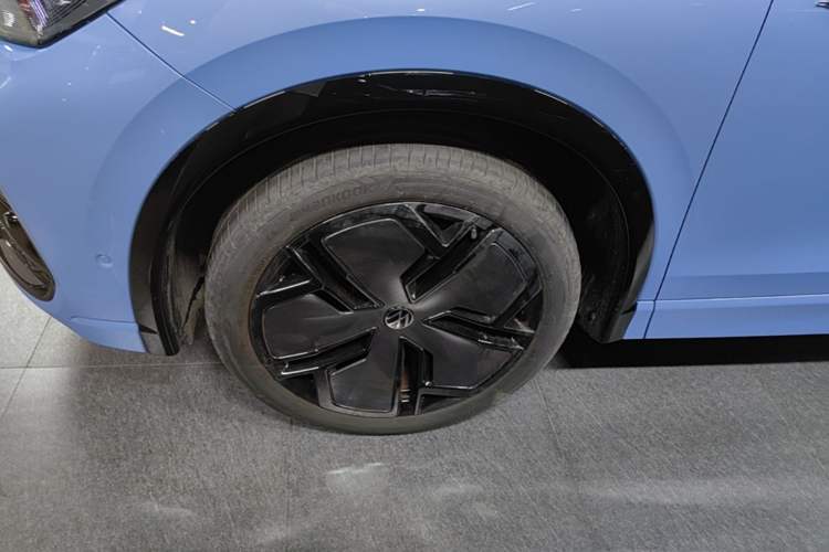 Used Volkswagen Tiguan L 2024 PRO 380TSI Four-Wheel Drive R-Line Prestige Edition Left Front Wheel Hub
