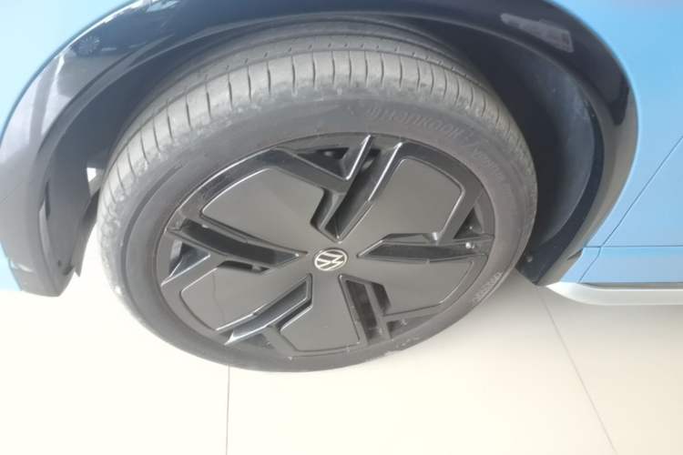 Used Volkswagen Tiguan L 2024 PRO 380TSI Four-Wheel Drive R-Line Prestige Edition Left Front Wheel Hub