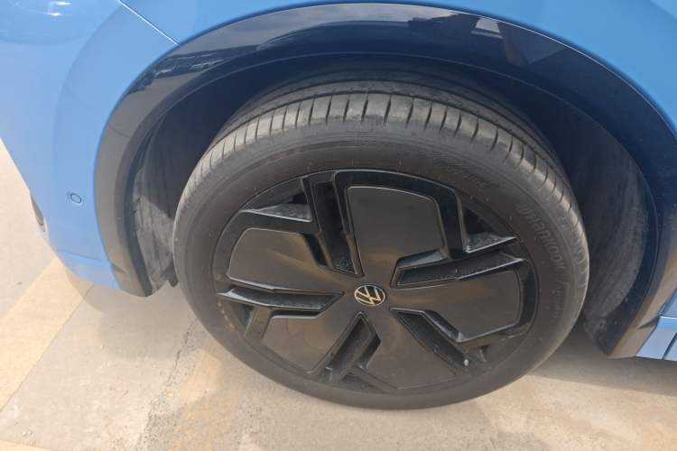 Used Volkswagen Tiguan L 2024 PRO 380TSI Four-Wheel Drive R-Line Prestige Edition Left Front Wheel Hub