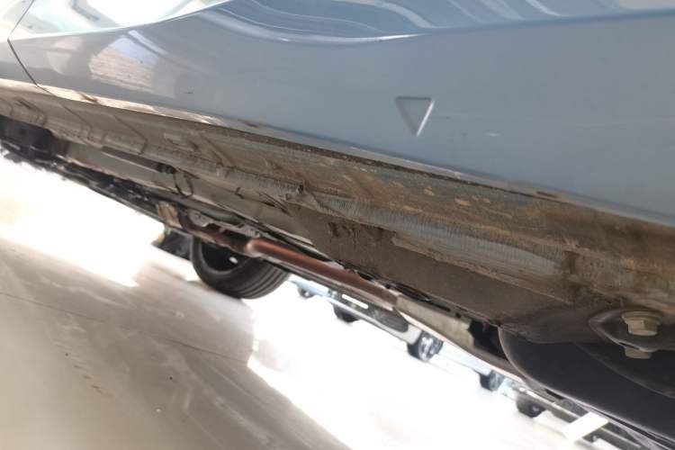 Used Volkswagen Tiguan L 2024 PRO 380TSI Four-Wheel Drive R-Line Prestige Edition Left Side Sill