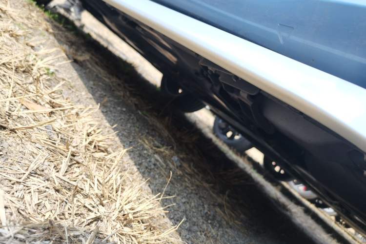 Used Volkswagen Tiguan L 2024 PRO 380TSI Four-Wheel Drive R-Line Prestige Edition Left Side Sill