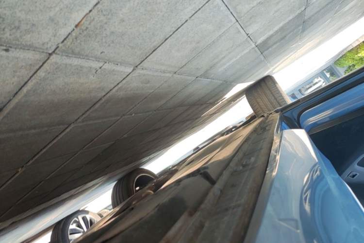 Used Volkswagen Tiguan L 2024 PRO 380TSI Four-Wheel Drive R-Line Prestige Edition Left Side Sill