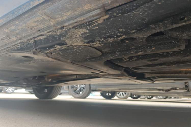 Used Volkswagen Tiguan L 2024 PRO 380TSI Four-Wheel Drive R-Line Prestige Edition Left Side Sill