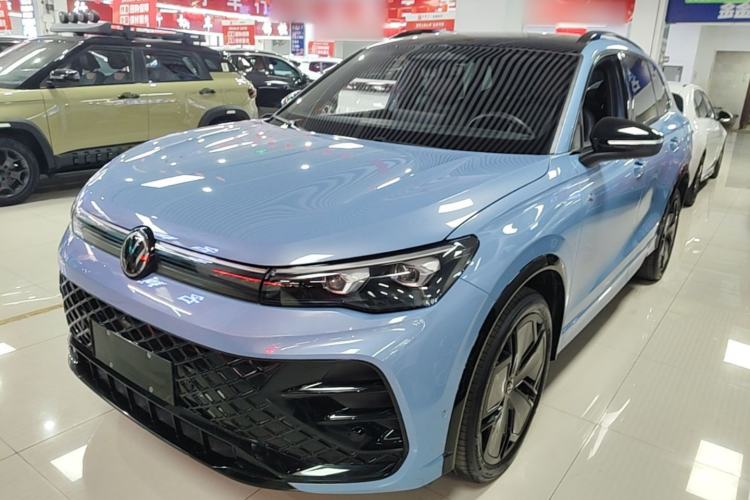 Volkswagen Tiguan L 2024 PRO 330TSI Two-Wheel Drive R-Line Prestige Edition