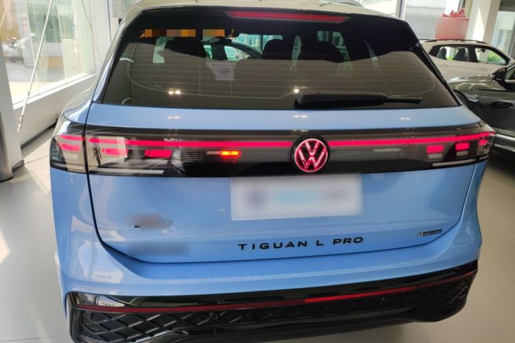 Used Volkswagen Tiguan L 2024 PRO 380TSI Four-Wheel Drive R-Line Prestige Edition Rear