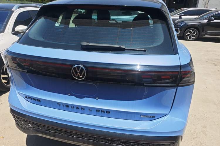 Used Volkswagen Tiguan L 2024 PRO 380TSI Four-Wheel Drive R-Line Prestige Edition Rear