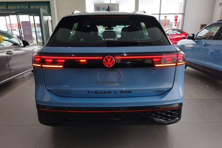Used Volkswagen Tiguan L 2024 PRO 380TSI Four-Wheel Drive R-Line Prestige Edition Rear