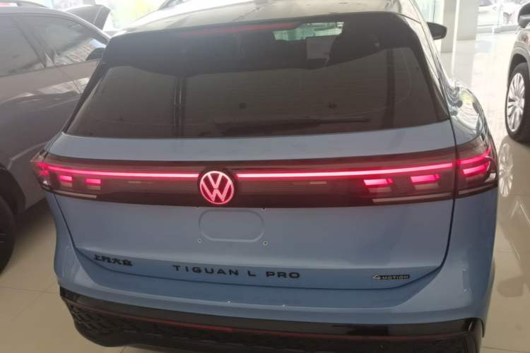 Used Volkswagen Tiguan L 2024 PRO 380TSI Four-Wheel Drive R-Line Prestige Edition Rear