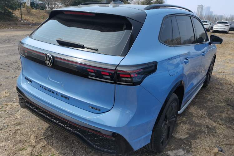 Used Volkswagen Tiguan L 2024 PRO 380TSI Four-Wheel Drive R-Line Prestige Edition Rear Right 45 Deg