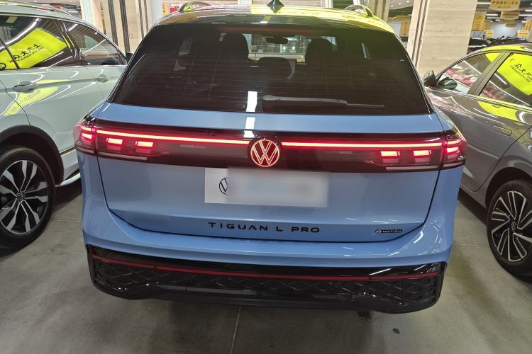 Used Volkswagen Tiguan L 2024 PRO 380TSI Four-Wheel Drive R-Line Prestige Edition Rear