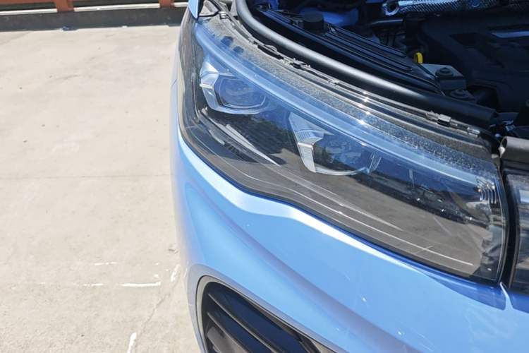 Used Volkswagen Tiguan L 2024 PRO 380TSI Four-Wheel Drive R-Line Prestige Edition Right Front Headlight