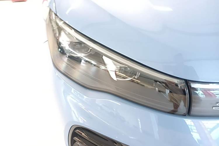 Used Volkswagen Tiguan L 2024 PRO 380TSI Four-Wheel Drive R-Line Prestige Edition Right Front Headlight