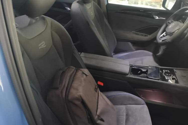 Used Volkswagen Tiguan L 2024 PRO 380TSI Four-Wheel Drive R-Line Prestige Edition Right Front Seat