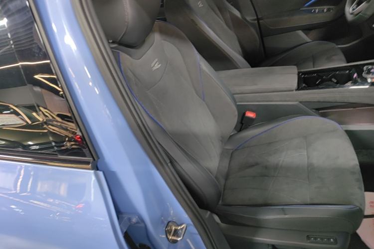 Used Volkswagen Tiguan L 2024 PRO 380TSI Four-Wheel Drive R-Line Prestige Edition Right Front Seat