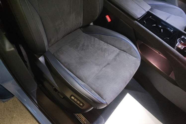 Used Volkswagen Tiguan L 2024 PRO 380TSI Four-Wheel Drive R-Line Prestige Edition Right Front Seat