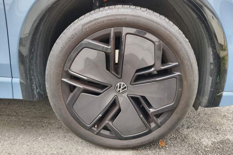 Used Volkswagen Tiguan L 2024 PRO 380TSI Four-Wheel Drive R-Line Prestige Edition Right Front Wheel Hub