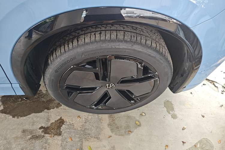 Used Volkswagen Tiguan L 2024 PRO 380TSI Four-Wheel Drive R-Line Prestige Edition Right Front Wheel Hub