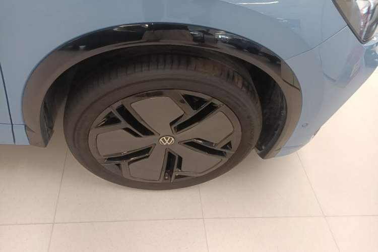 Used Volkswagen Tiguan L 2024 PRO 380TSI Four-Wheel Drive R-Line Prestige Edition Right Front Wheel Hub