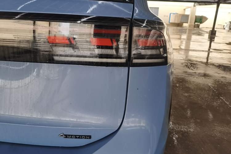Used Volkswagen Tiguan L 2024 PRO 380TSI Four-Wheel Drive R-Line Prestige Edition Right Rear Taillight