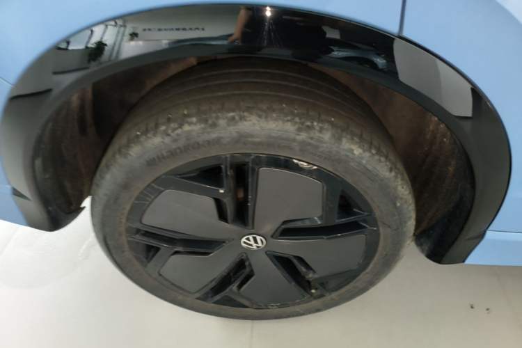 Used Volkswagen Tiguan L 2024 PRO 380TSI Four-Wheel Drive R-Line Prestige Edition Right Rear Wheel Hub