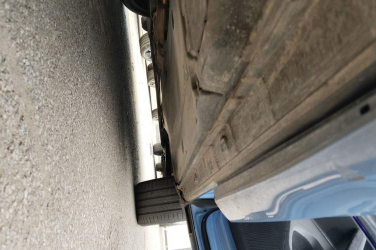 Used Volkswagen Tiguan L 2024 PRO 380TSI Four-Wheel Drive R-Line Prestige Edition Right Side Sill