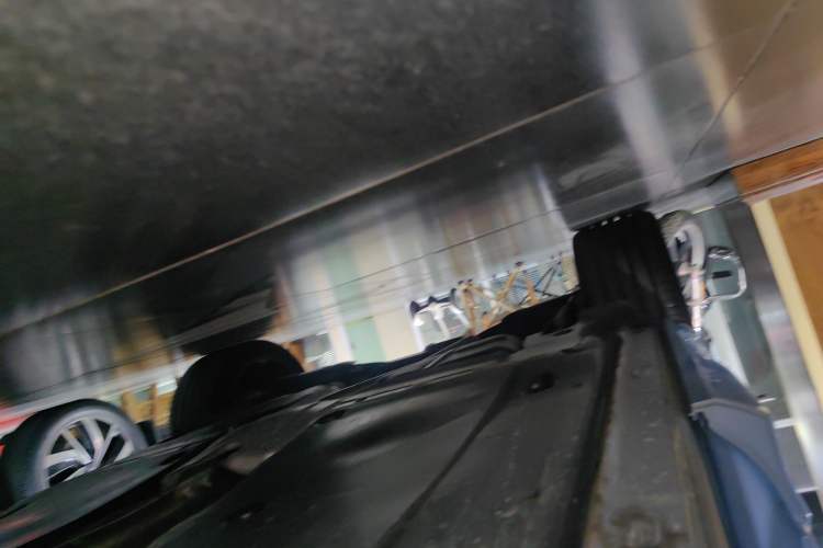 Used Volkswagen Tiguan L 2024 PRO 380TSI Four-Wheel Drive R-Line Prestige Edition Right Side Sill