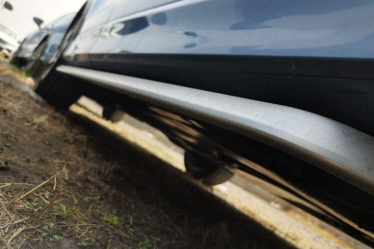 Used Volkswagen Tiguan L 2024 PRO 380TSI Four-Wheel Drive R-Line Prestige Edition Right Side Sill